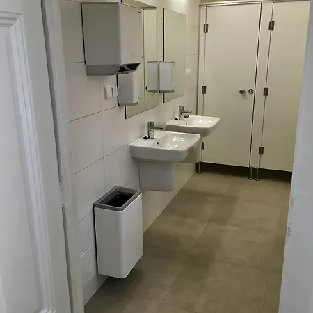 Bison Hostal *