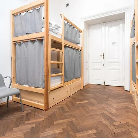 Bison Hostal *