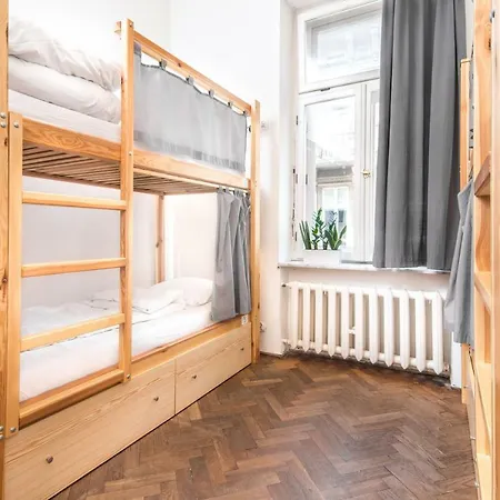 Hostal Bison *