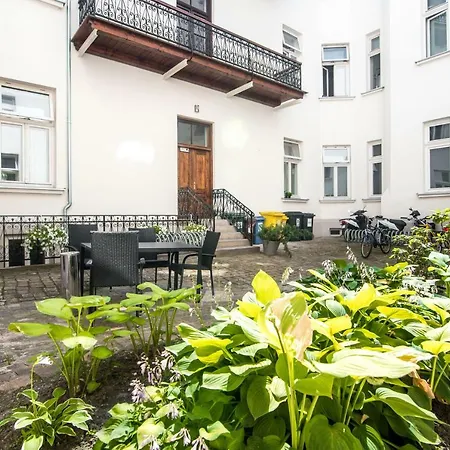 Hostal Bison *